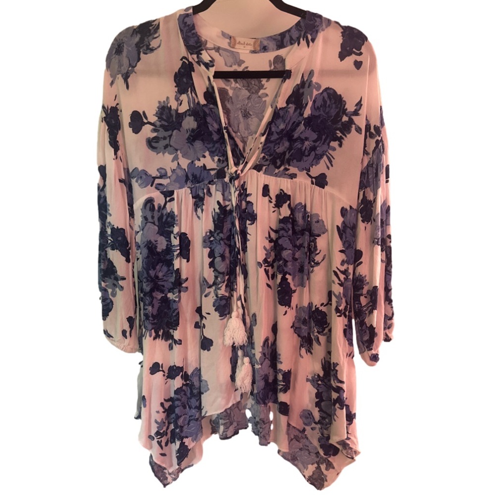 EUC ladies top